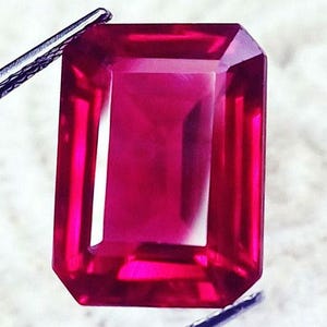 19.60 Ct Loose Gemstone Natural Red Ruby Emerald Shape Certified