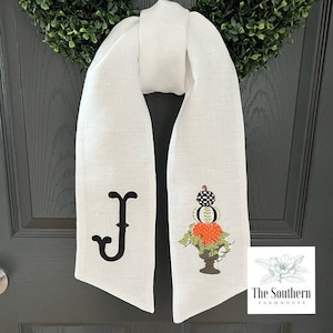100% Leinen Monogrammierte Kranz Schärpe, Korb Schärpe - Kürbis Formschnitt Monogramm - 3 Farben - Herbst und Halloween Dekor - Chinoiserie Kürbisse