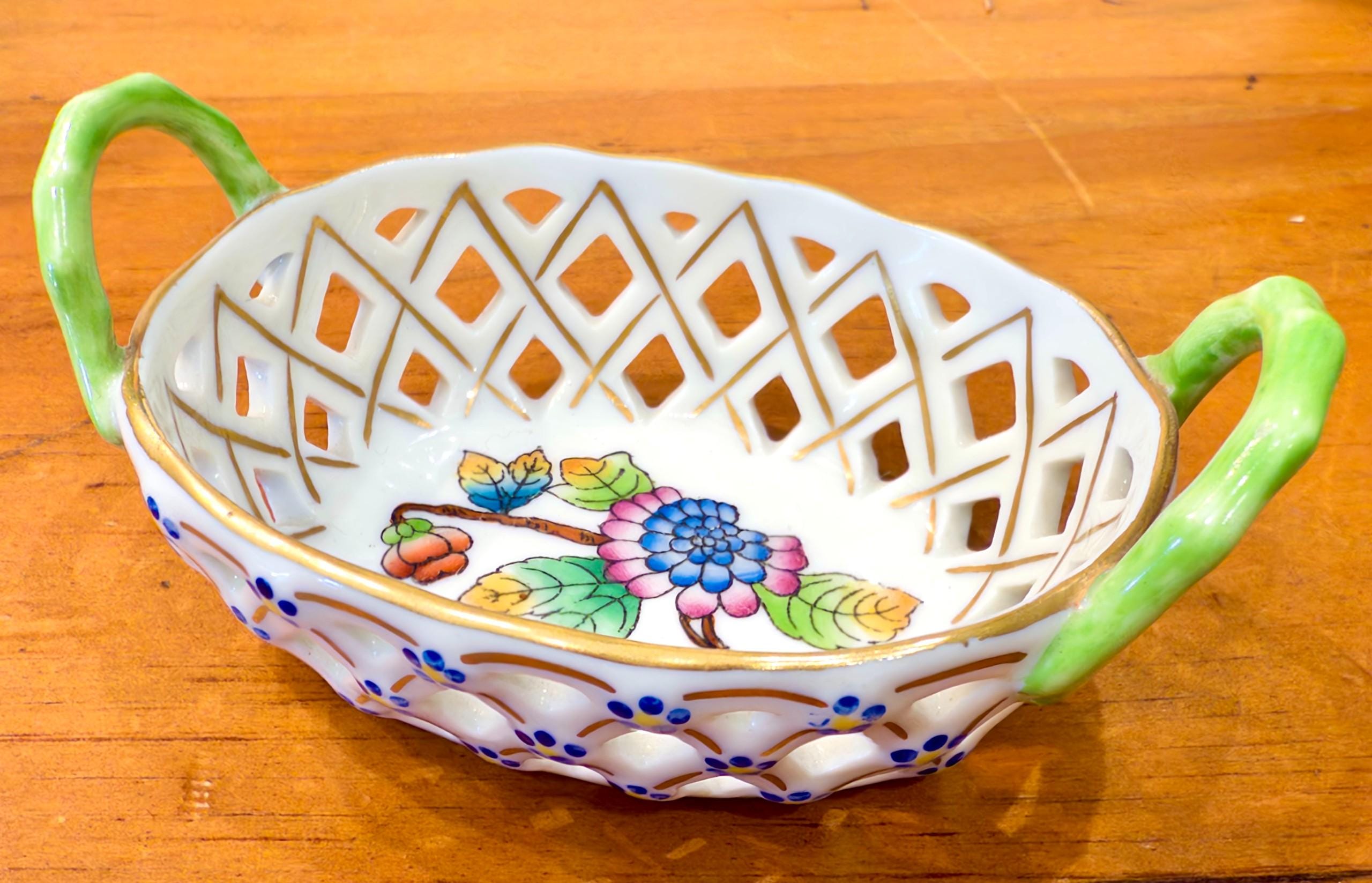 ヘレンド　「クイーン・ヴィクトリア」コレクション　透かし編みバスケット Herend Queen Victoria Pattern - Etsy