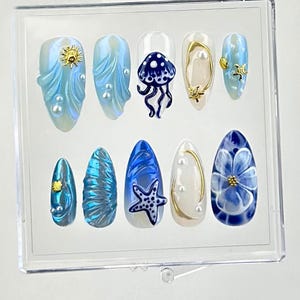 Ocean Fantasy Press On Nails | Jellyfish and Starfish Designs Acrylic Nails |Unique Sea-Themed Nail Art |Luxury Nautical Fake Nails