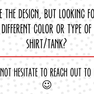 K&ouml;nnte beinhalten: Text auf wei&szlig;em Hintergrund mit schwarzen Punkten. Der Text lautet: "Ich liebe das Design, aber suche nach einer anderen Farbe oder Art von Shirt/Tanktop? Z&ouml;gere nicht, dich bei mir zu melden!" Ein Smiley befindet sich unter dem Text. Der Text "Magical Sarandipity" befindet sich in der unteren rechten Ecke.