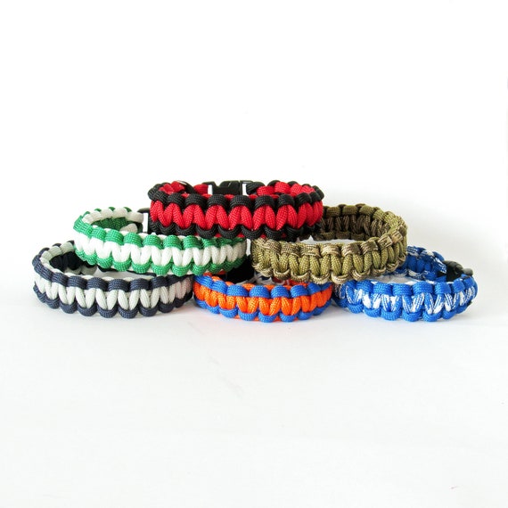 Custom Two Color Paracord Survival Bracelet, Cobra Paracord Survival  Bracelet, You Pick Your Color Choices and Sizing, Made to Order -   Canada