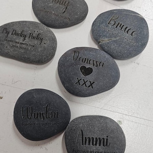 Personalised Pet Memorial Stone, Cat Memorial Stone, Dog Memorial Stone Pet Grave Marker Memorial Gift Dog Cat Memory Stone Pebble Christmas image 4
