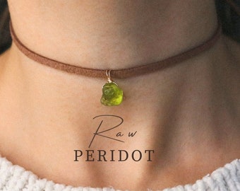 Peridot gemstone necklace gold or silver <healing stone necklace> spiritual birthday gift, boho jewellery, peridot choker