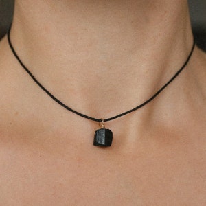 Raw black tourmaline choker, black tourmaline necklace, birthstone necklace, necklace minimalist, choker black, handmade, choker black image 8