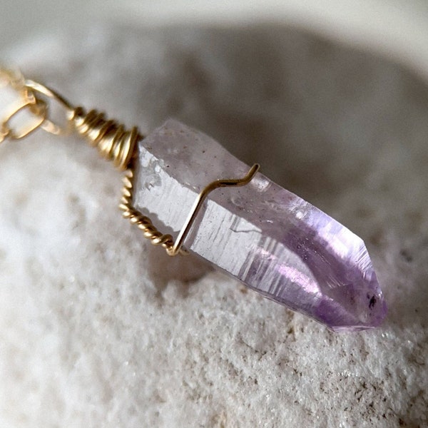 NATURAL Amethyst Pendant in gold, VERA CRUZ Amethyst Necklace, Crystal Necklace, Amethyst Pendant, February Birthstone, Gold-filled Pendant