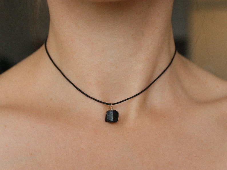 Raw black tourmaline choker, black tourmaline necklace, birthstone necklace, necklace minimalist, choker black, handmade, choker black image 8