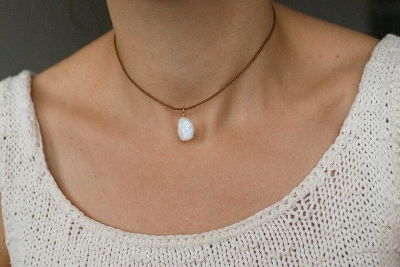 Raw Moonstone Choker, Moonstone Necklace, June Birthstone, Gemstone Necklace, Crystal Necklace, Gemstone Necklace, Necklace Women zdjęcie 6