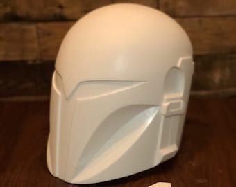The Seeker - Mandalorian Helmet