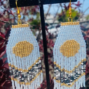 Gold sunrise beaded earrings