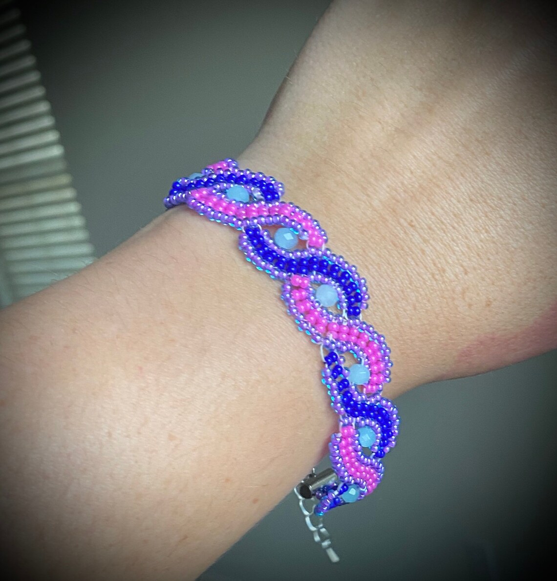 Handmade swirl beaded bracelet Etsy