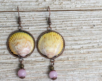 Cockle shell pink quartz earrings, Beach bridesmaid jewelry, beach gift for her, Gift for daughter, Sea shell earring, Gift for mom