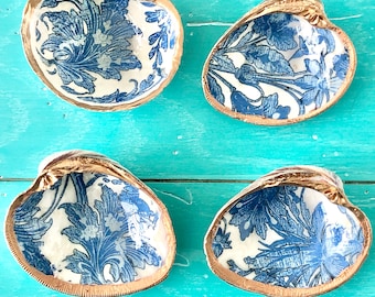 Chinoiserie Shell ring dish, Galentine’s gift, Gifts for women, Ocean bedroom decor, College dorm decor, Shell trinket dish, Hostess gift