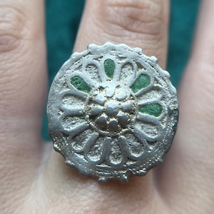 ANTIQUE JEWELRY - Unbelievable silver stained glass vignette ring from the 15th-16th century (the Renaissance!!)