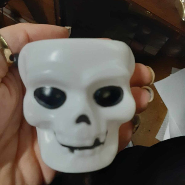 Plastic Skull Bath Bomb