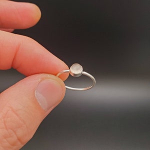 R-10369 / Anillo de cuarzo rosa delicado / Anillo de cuarzo rosa sencillo / Anillo de cuarzo rosa de plata esterlina / Anillo de piedras preciosas / Anillo de dama / Anillo de piedra boho