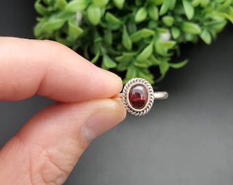 R-10376 | 6x8mm Small Oval Red Garnet Ring | Sterling Silver Twist Wire Garnet Ring | Small Stone Ring | Red Stone Ring | Free Ship From USA