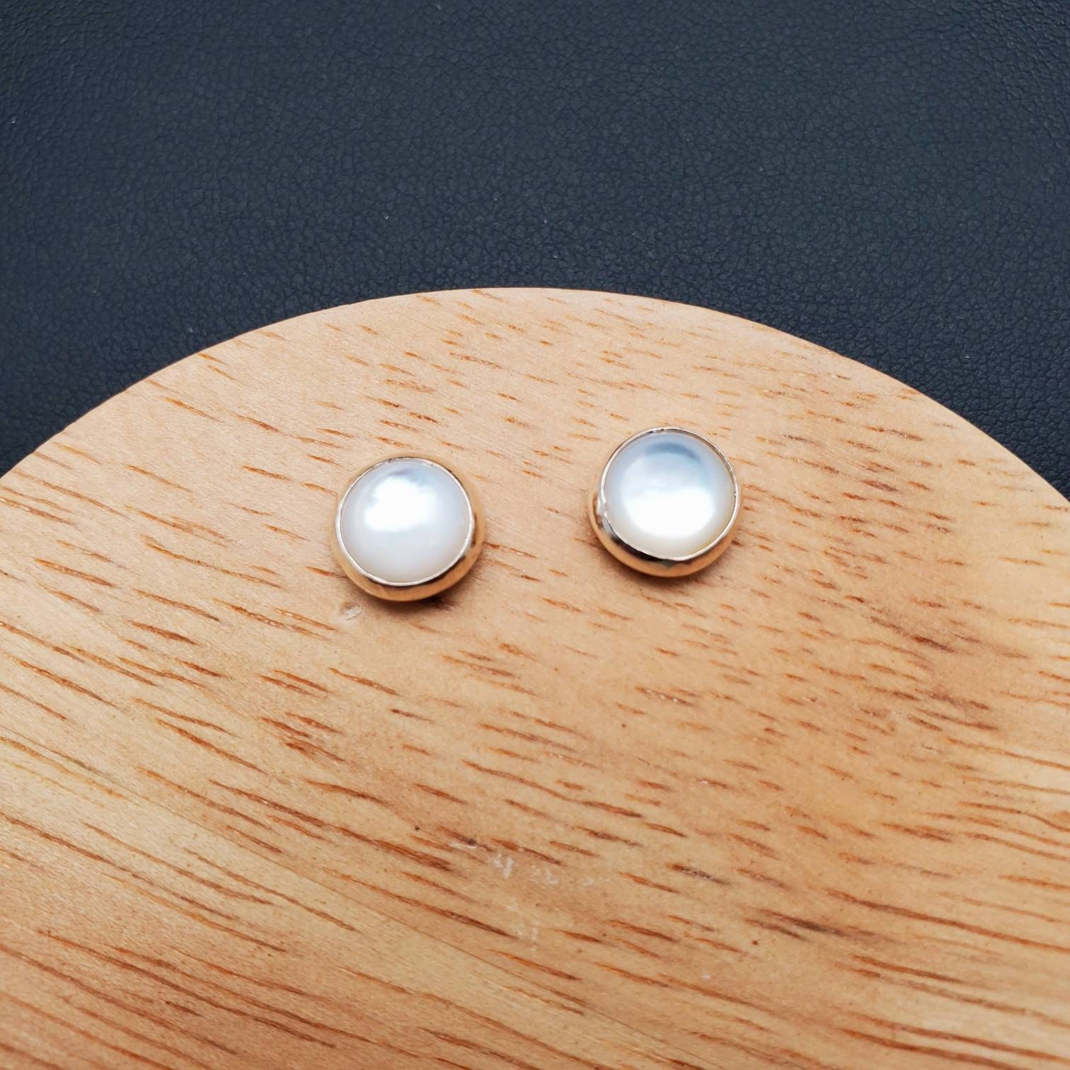 8mm White Mother of Pearl Stud Earrings Pearl Post Earrings Etsy