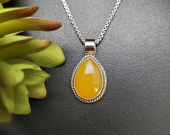 UF-192 | Dainty Sterling Silver Yellow Agate Teardrop Pendant With Silver Chain Necklace | Handmade Southwest Pendant | Yellow Agate Pendant