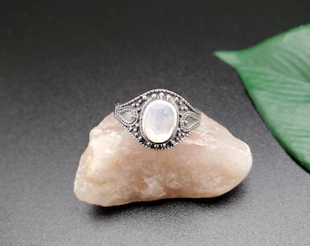 Mother of Pearl Ring | Oval Ring, Pearl Ring | Gemstone, Simple Ring | Casual Ring | Unforget Ring | 925 Sterling Silver Ring | Gift For Her