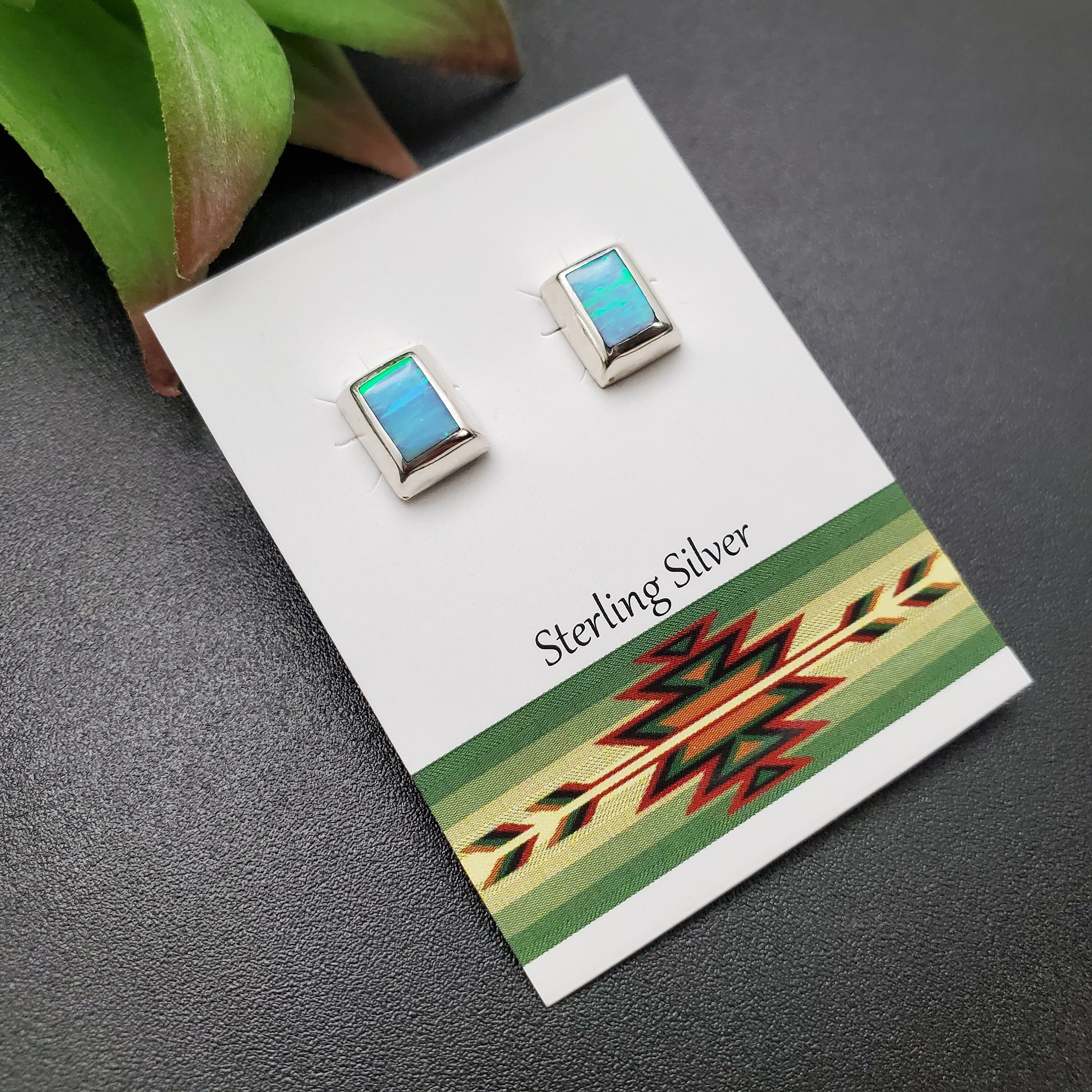 SL#09 | Poteaux en opale bleue rectangulaire de 7 x 9 mm | Petits poteaux d'opale bleue | Boucles d'oreilles opale en argent sterling | Clous d'incrustation d'opale | Petites boucles d'oreilles en opale