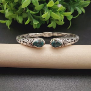 BC#141 | Sterling Silber Blautopas Armband Manschette | Balinesisches Armband mit Blautopas Tropfen Edelstein | Balinesisches Silber Edelstein Armband