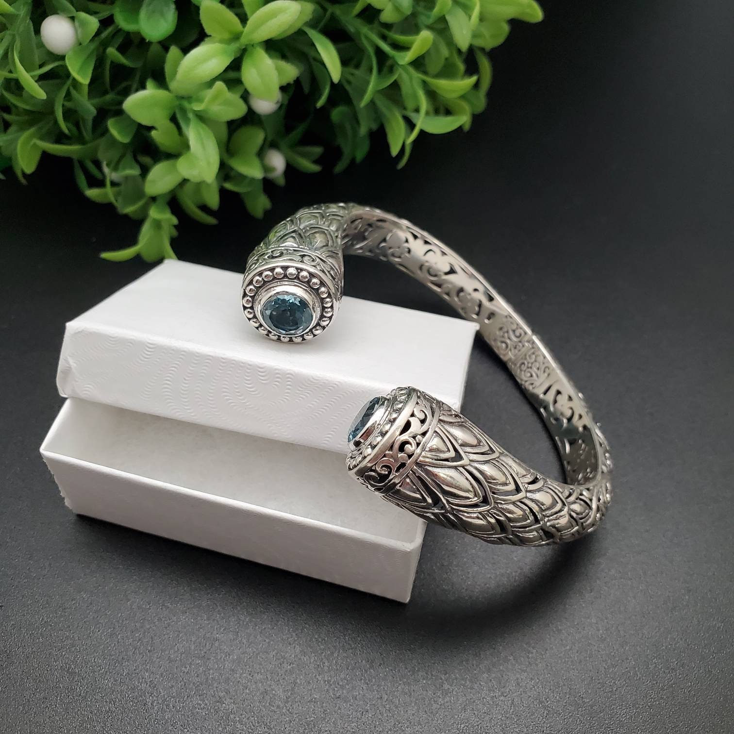 BC117 Sterling Silver Blue Topaz Bracelet Cuff Balinese BC117 Sterling Silver Blue Topaz Bracelet Cuff Balinese
