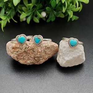 R-10381 | Dainty Heart Turquoise Ring | Sterling Silver Twist Wire Turquoise Heart Ring | Lovely Southwest Turquoise Ring | Ship From USA