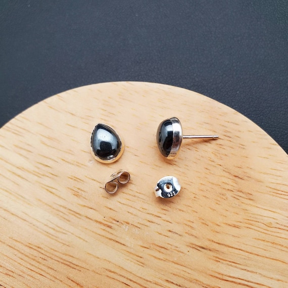 Small Teardrop Hematite Stud Earrings Hematite Post Earrings Sterling Silver Post Earrings Small Healing Earrings Hematite Earrings Etsy Canada