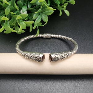 BC#127 | Balinese handgemaakte sterling zilveren rode granaat armband manchet | Zilveren edelsteen armband manchet | Rode granaat edelsteen Manchet armband