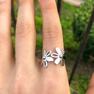 Daisy Ring, Flower Ring, Women’s Ring, Stainless Steel Ring, Women’s Ring, Stainless Steel Jewelry, Streetwear Ring, Fashion Jewelry