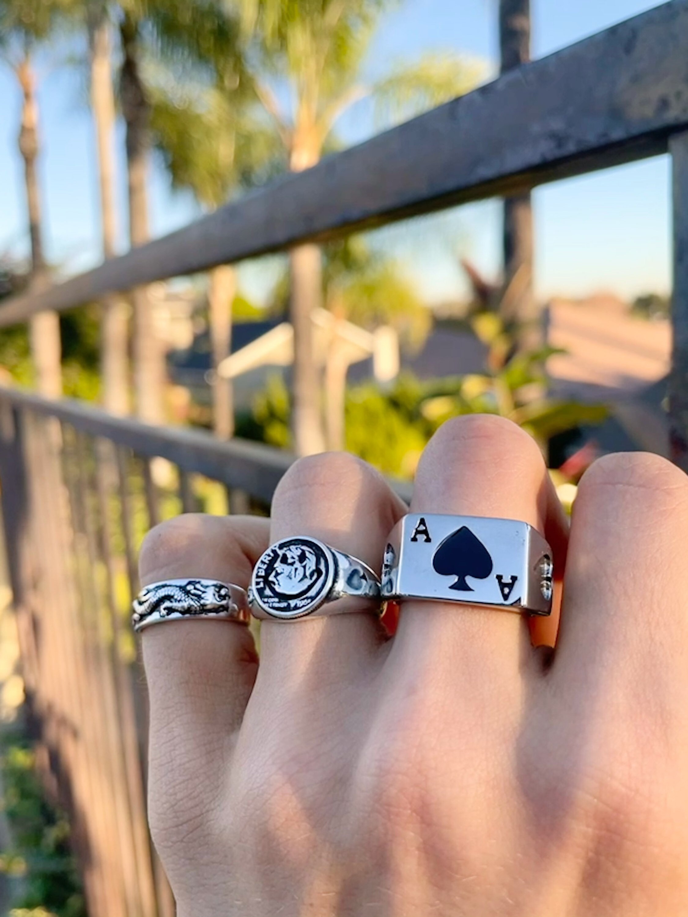 Ace card deals ring