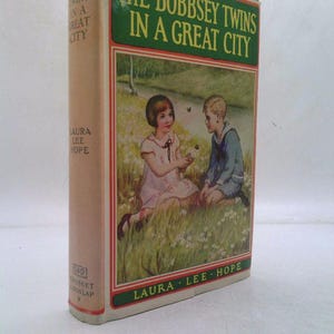 The Bobbsey Twins in a Great City (Bobbsey Twins, #9) by Laura Lee Hope