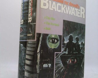 洋書 Blackwater 2 Volumes by Michael McDowell Blackwater: The Complete Saga - Kindle edition by McDowell