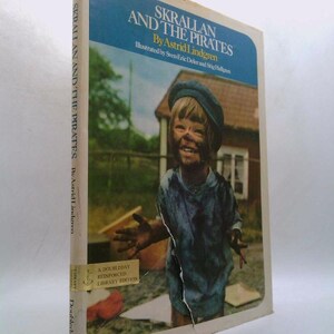 Skrallan and the Pirates by Astrid Lindgren