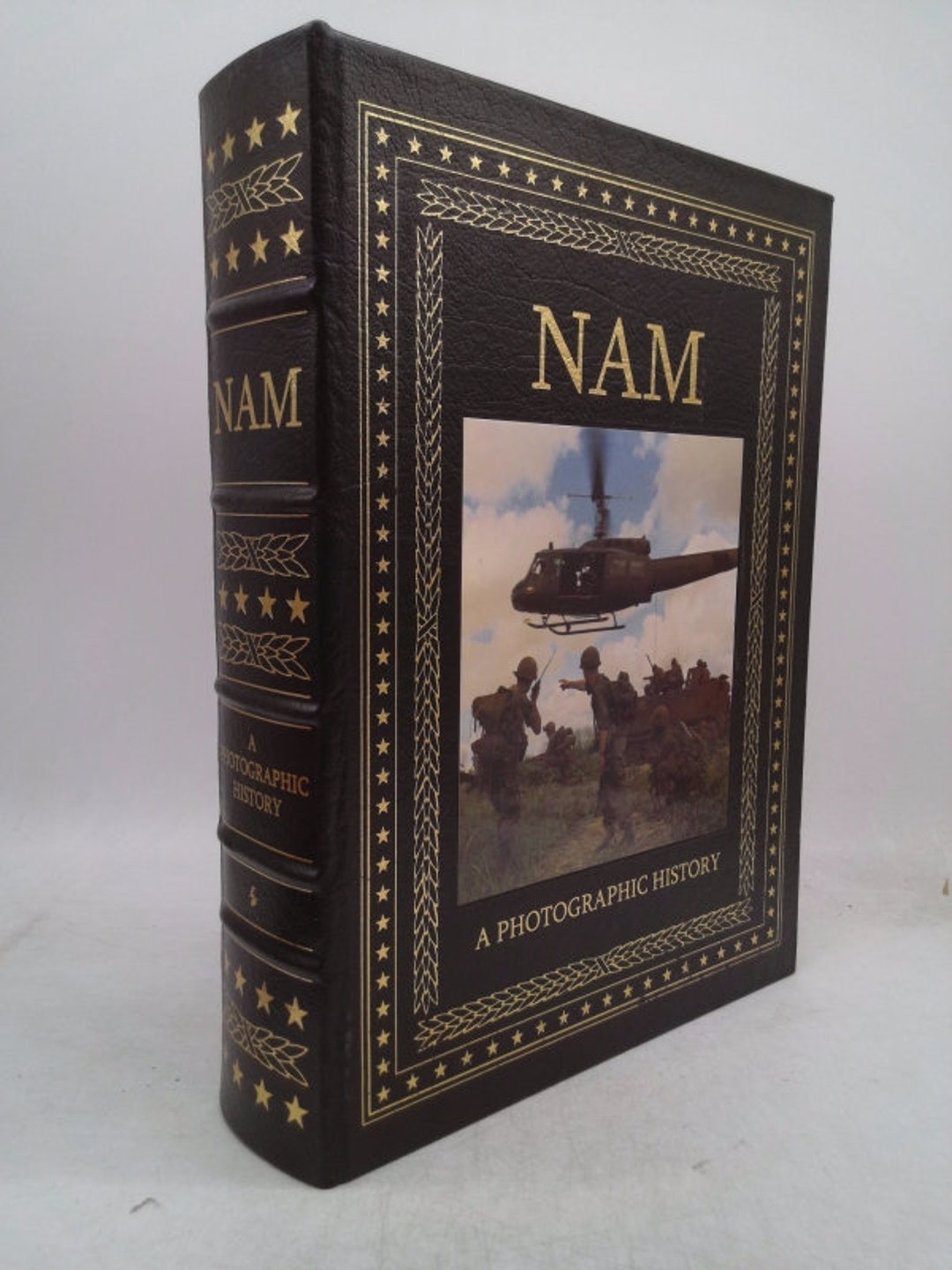 Nam A Photographic History: Mattson, Gregory L.; Daugherty