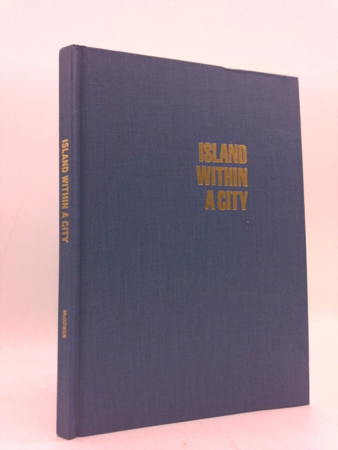 Island Within a City A History of the Norridgeharwood Heights Area by