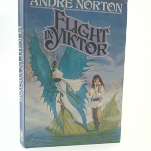Flight in Yiktor by Andre Norton