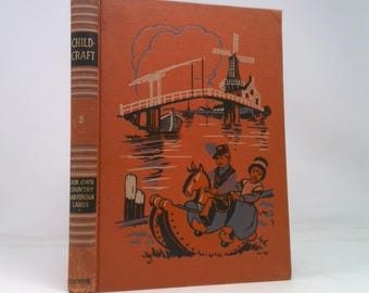 Our Own Country and Foreign Lands (Childcraft in Fourteen Volumes, Volume 5)
