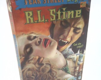 One Last Kiss (Fear Street Sagas #14) by R. L. Stine