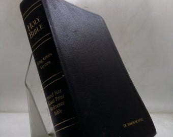 Kjv Hand Size Giant Print Reference Bible (Black Genuine Leather)