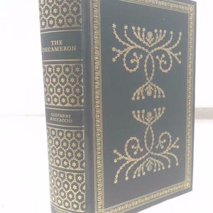 The Decameron of Giovanni Boccaccio (International Collectors Library Edition) by Giovanni. Richard Aldington, translator Boccaccio