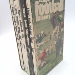 Tempo Football Library : 5 Books (Great College Football Rivalries, Monday Morning Quarterback, Incredible Football Feats, Payton-Jones-H...