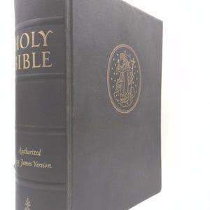 The Holy Bible Containing the Old and New Testaments in the Authorized King James Version Rembrandt Edition, 1969 Hardcover Edition, Isbn...