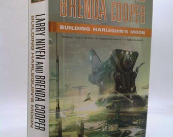 Building Harlequin's Moon by Larry Niven