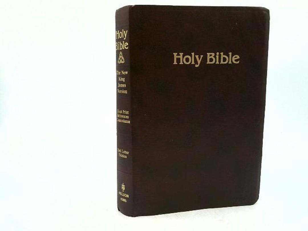 Thomas Nelson Holy Bible the New King James Version Giant Print Red ...