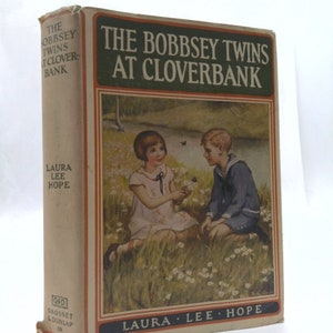 Bobbsey Twins at Cloverbank / Bobbsey Twins Books #19 by Laura Lee Hope