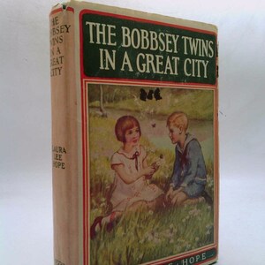 The Bobbsey Twins in a Great City (Bobbsey Twins, #9) by Laura Lee Hope