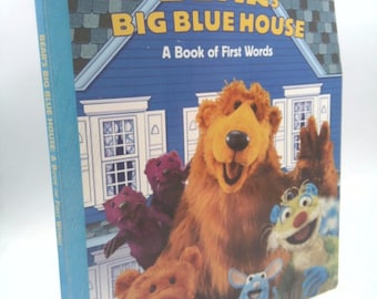 Bear&#39;s Big Blue House: A Book of First Words by Alison Weir