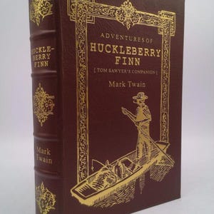 Adventures of Huckleberry Finn-Collector&#39;s Edition by MARK TWAIN